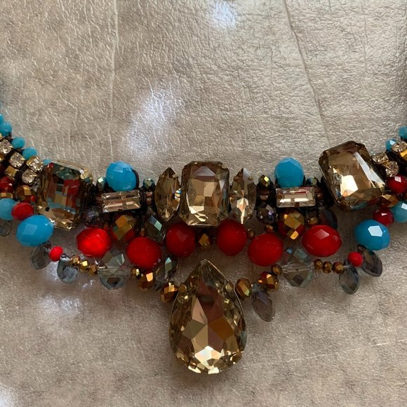 Crystal & Beaded Statement Necklace -Perfect Shape - Picture 7 of 10